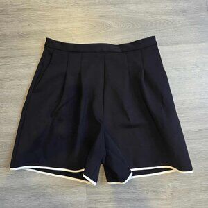 Aritzia Wilfred Le Fou Shorts Sz 10 Black